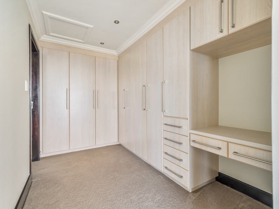 5 Bedroom Property for Sale in Pezula Golf Estate Western Cape